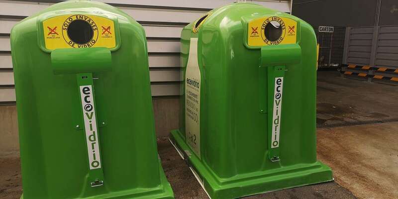 Imagen de los dos nuevos iglús facilitados por Ecovidrio (Foto TA)